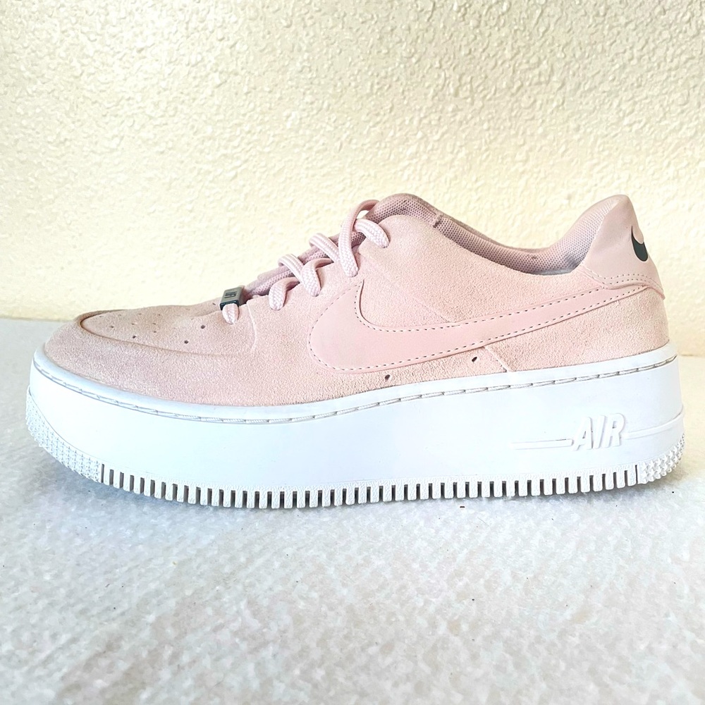 Nike Air Force 1 in Pink | Women’s Size 8.5